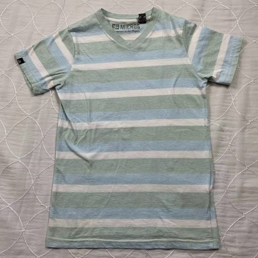 Micros Juniors Womens V-Neck Tee Size Small Stripes Blue, Green and White